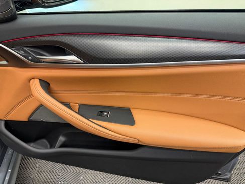 Used 2023 BMW 540i xDrive w/ M Sport Package image 21