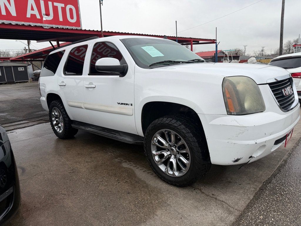 Used 2009 GMC Yukon SLE RWD image 4