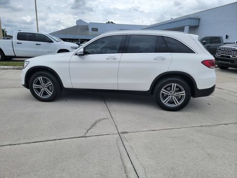 Used 2022 Mercedes-Benz GLC 300 4MATIC image 2