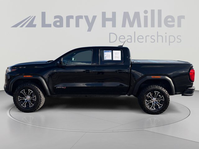 Used 2023 GMC Canyon AT4 w/ AT4 Premium Package AWD/4WD image 2