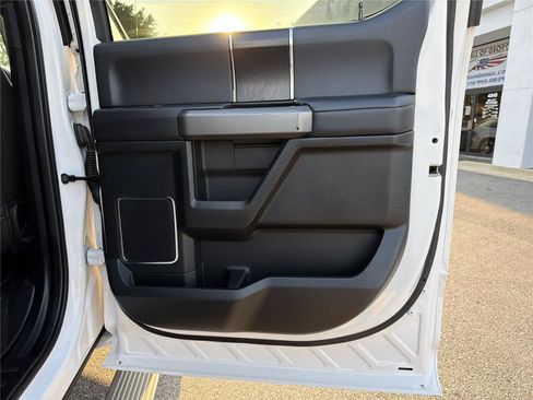 Used 2019 Ford F450 Platinum w/ Platinum Ultimate Package AWD/4WD image 16