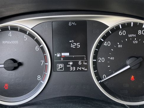 Certified 2021 Nissan Kicks S image 12