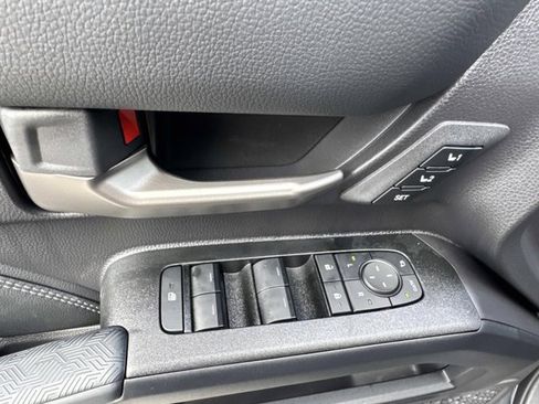 New 2025 Toyota 4Runner Limited image 9