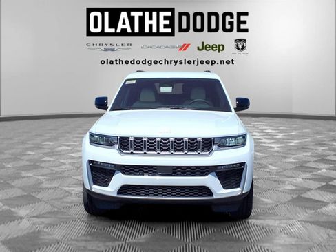 New 2026 Jeep Grand Cherokee L Limited AWD/4WD image 31