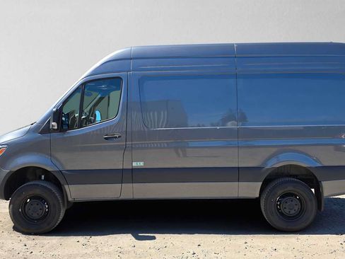 Used 2026 Mercedes-Benz Sprinter 2500 image 6