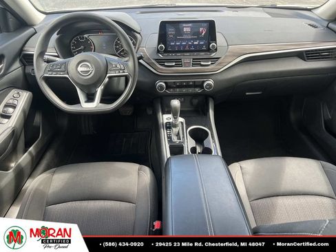 Used 2024 Nissan Altima 2.5 SV FWD image 13