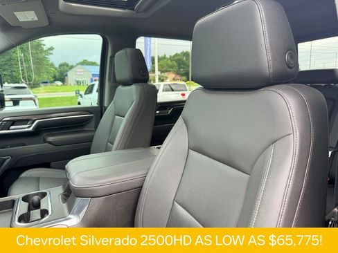 Used 2024 Chevrolet Silverado 2500 LTZ w/ LTZ Convenience Package AWD/4WD image 19