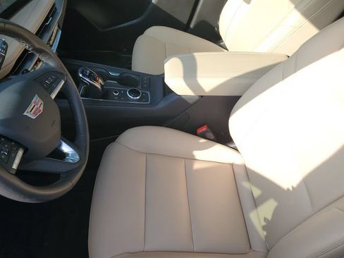 Certified 2024 Cadillac XT4 Luxury w/ Cold Weather Package AWD/4WD image 27