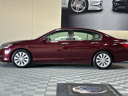 Used 2015 Honda Accord EX-L image 7