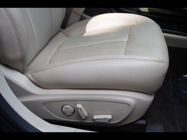 Used 2017 Lincoln MKZ Reserve w/ Technology Package FWD image 12