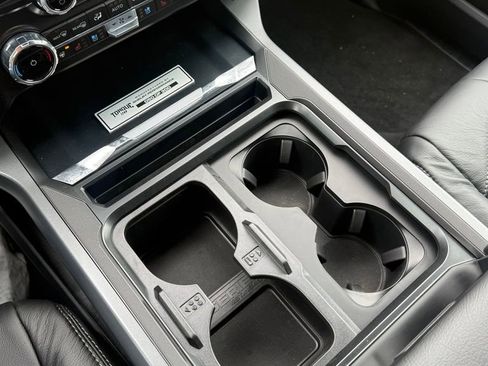 New 2026 Ford F250 Lariat w/ Black Appearance Package image 33