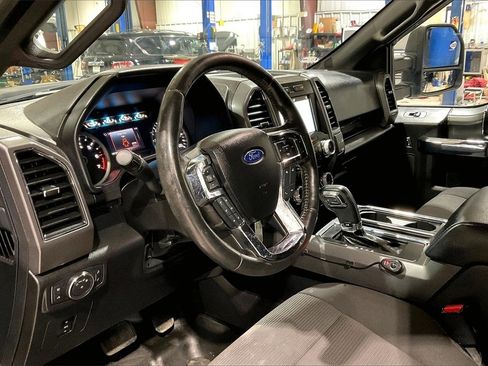 Used 2017 Ford F150 XLT w/ Equipment Group 302A Luxury image 13