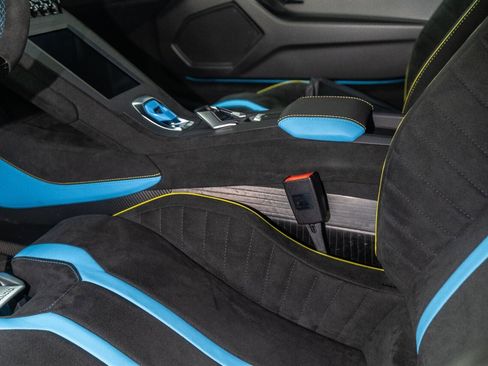 Used 2023 Lamborghini Huracan STO image 80