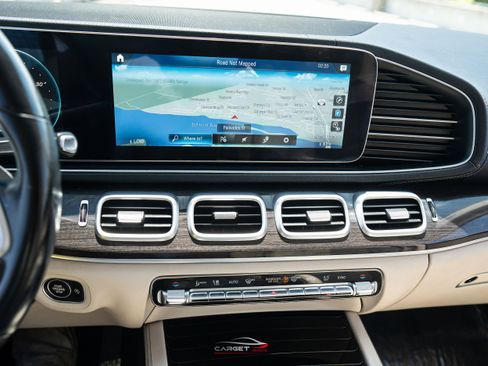 Used 2021 Mercedes-Benz GLS 450 4MATIC image 32