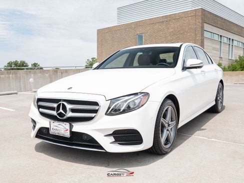 Used 2019 Mercedes-Benz E 450 4MATIC Sedan w/ Premium Package image 3