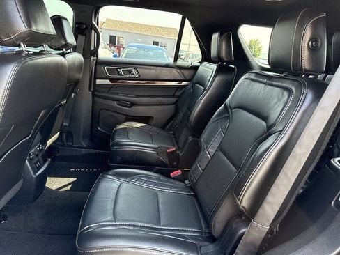 Used 2017 Ford Explorer Platinum AWD/4WD image 19