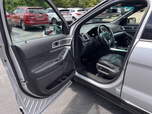 Used 2012 Ford Explorer XLT AWD/4WD image 10