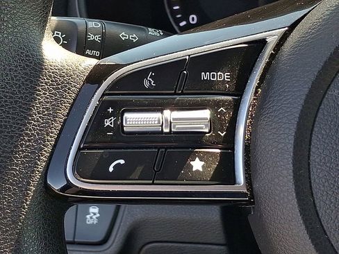 Certified 2024 Kia Forte LX FWD image 16