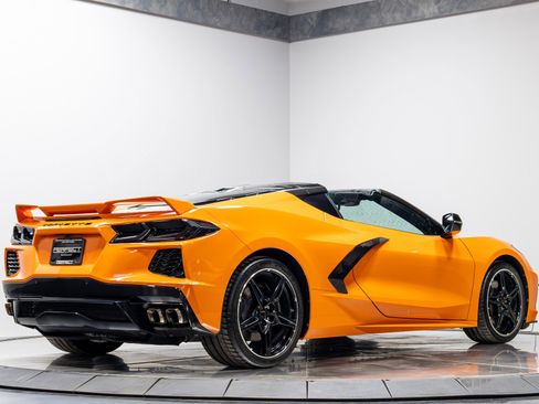 Used 2024 Chevrolet Corvette Stingray Coupe w/ Z51 Performance Package image 17