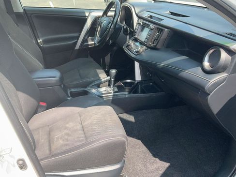 Used 2018 Toyota RAV4 XLE w/ Plus Extra Value Package AWD/4WD image 32