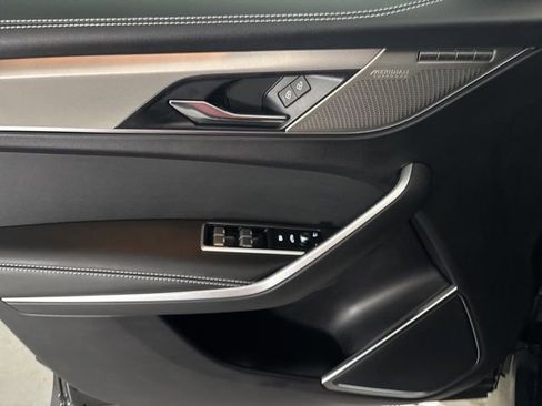 Used 2026 Jaguar F-PACE R-Dynamic S image 15