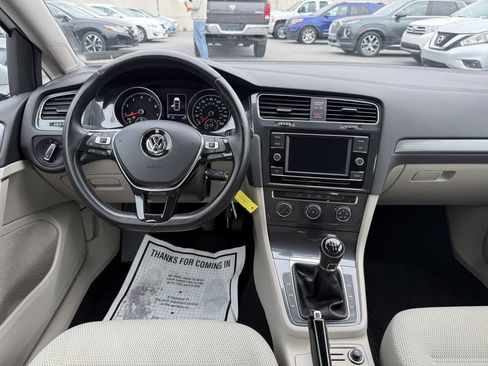 Used 2018 Volkswagen Golf S FWD image 9