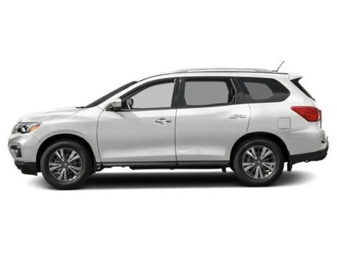 Used 2019 Nissan Pathfinder SL w/ SL Premium Package FWD image 3