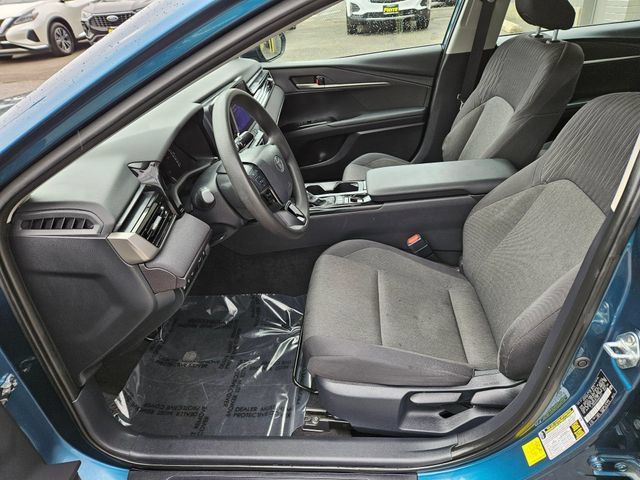 Used 2025 Toyota Camry LE FWD image 20