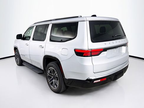 Used 2024 Jeep Wagoneer Series II image 31