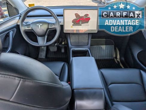 Used 2024 Tesla Model Y Long Range AWD/4WD image 15