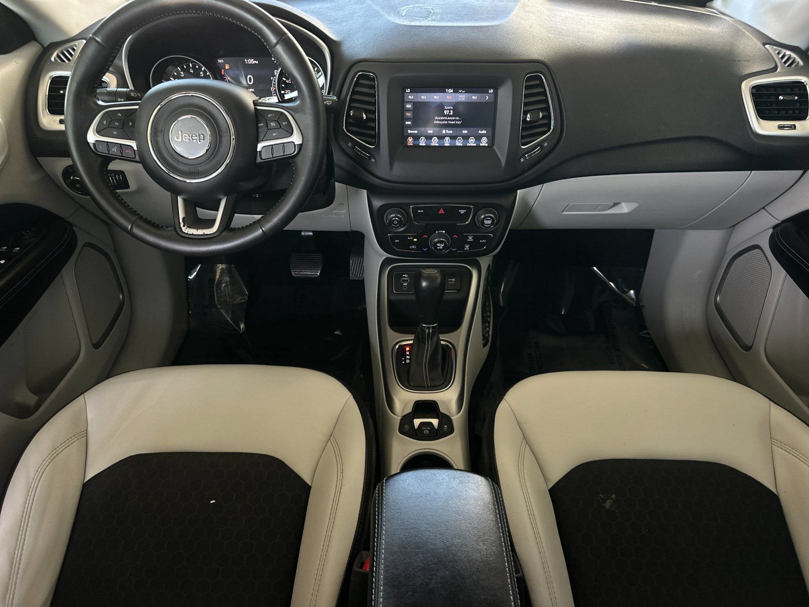 Used 2018 Jeep Compass Latitude w/ Popular Equipment Group FWD image 12
