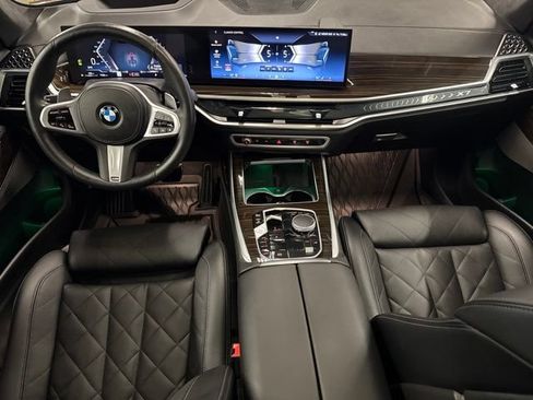 Used 2026 BMW X7 xDrive40i AWD/4WD image 24