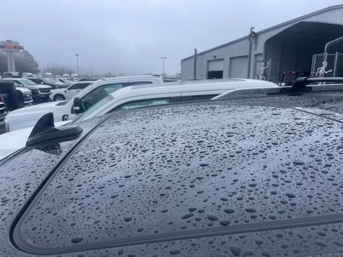 Used 2022 Lincoln Navigator Reserve image 5