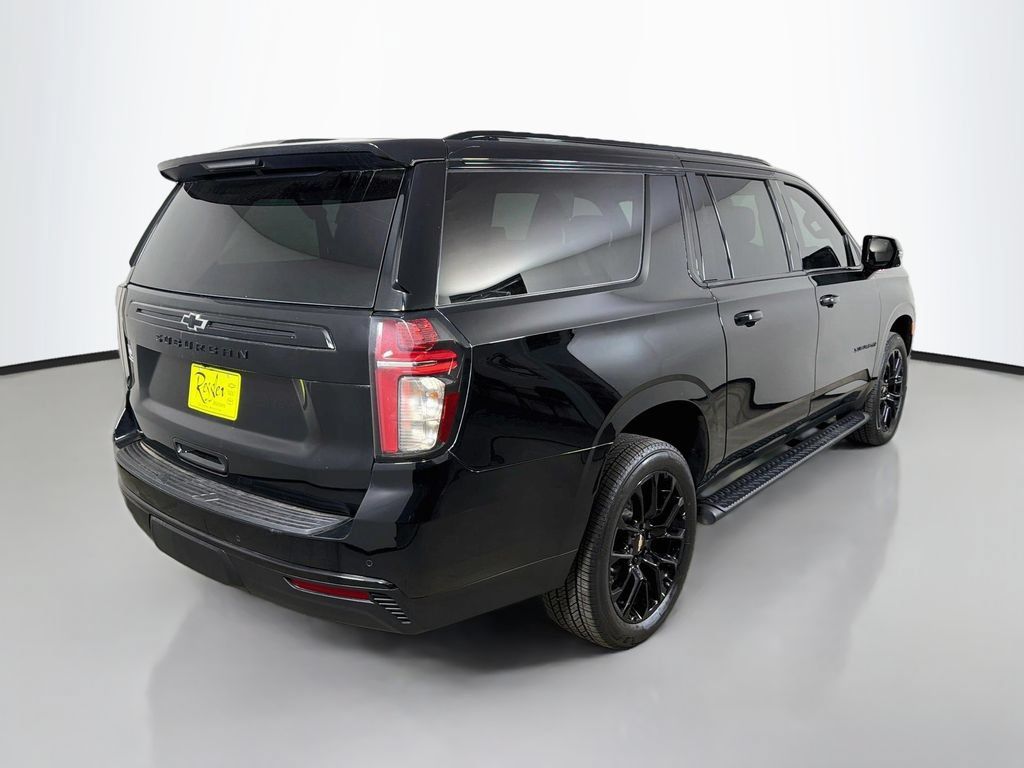 Used 2023 Chevrolet Suburban Z71 w/ Luxury Package AWD/4WD image 6