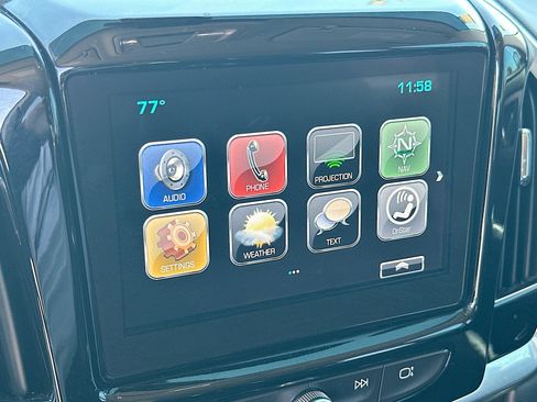 Used 2018 Chevrolet Traverse Premier w/ Driver Confidence II Package FWD image 12