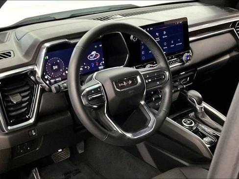 Used 2024 GMC Canyon Elevation w/ Convenience Package AWD/4WD image 16