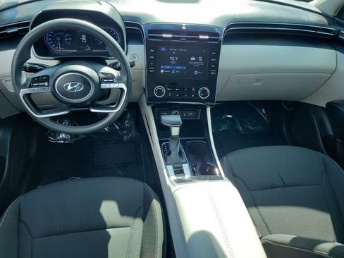 Used 2023 Hyundai Tucson SEL FWD image 16