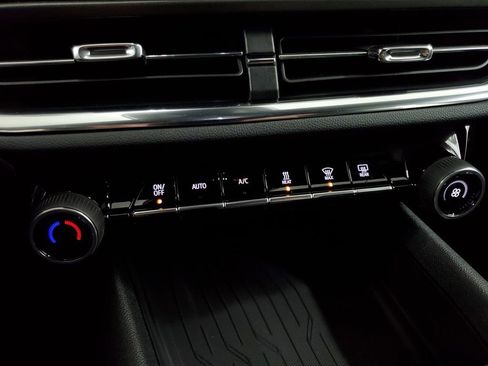 New 2026 Chevrolet Equinox EV LT image 17