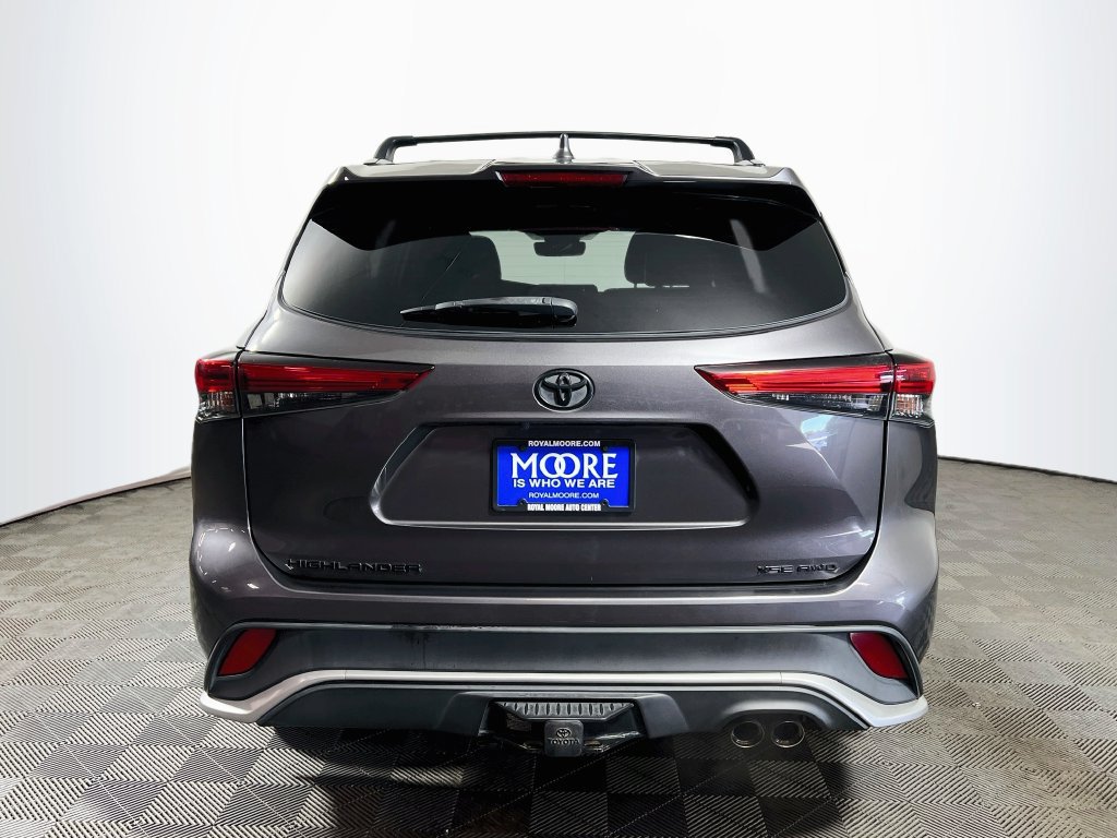 Used 2021 Toyota Highlander XSE AWD/4WD image 6