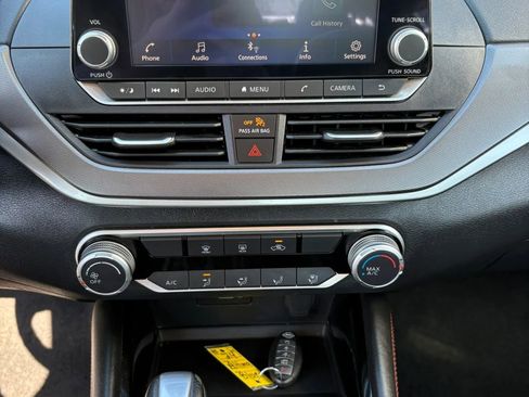 Used 2024 Nissan Altima 2.5 SR image 26