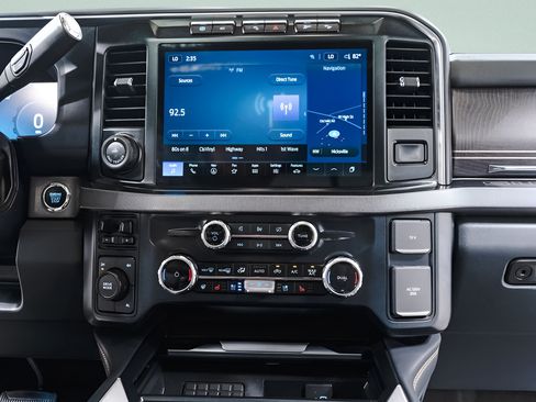 Used 2023 Ford F450 Platinum w/ FX4 Off-Road Package AWD/4WD image 15
