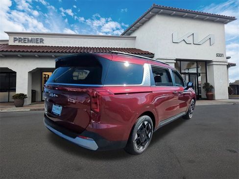 New 2026 Kia Carnival EX image 7