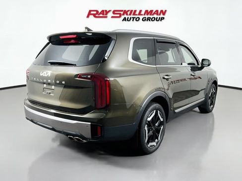 Used 2025 Kia Telluride S FWD image 7