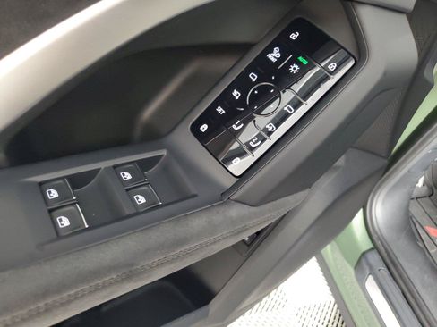 Used 2025 Audi SQ5 Prestige AWD/4WD image 18