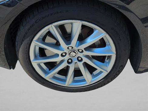 Used 2012 Jaguar XF RWD image 24