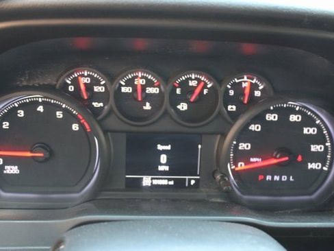 Used 2021 GMC Sierra 2500 4WD Crew Cab Standard Bed w/ Convenience Package image 9