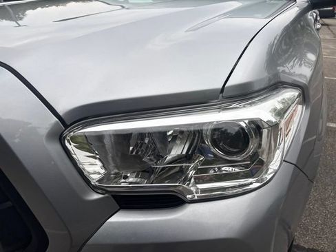 Used 2021 Toyota Tacoma SR AWD/4WD image 7