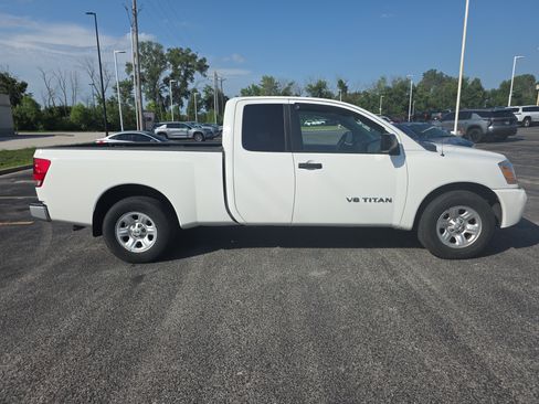 Used 2005 Nissan Titan XE w/ (W02) Preferred Pkg RWD image 3