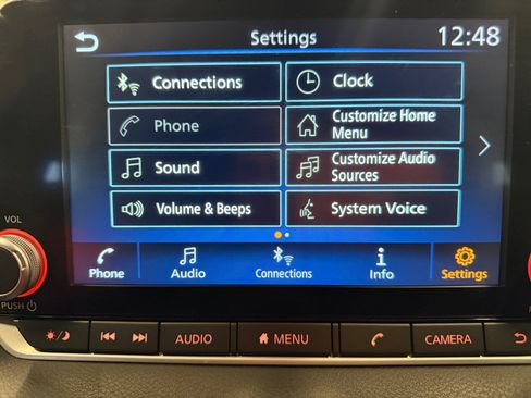 Used 2025 Nissan Sentra SR FWD image 36