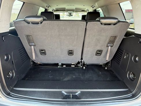 Used 2020 Chevrolet Tahoe 2WD image 21